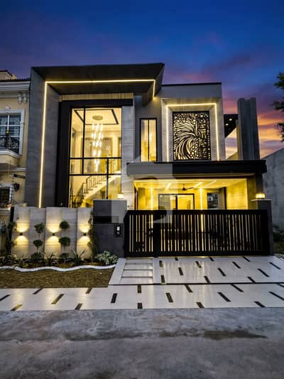 3 Years Installment Plan Luxury 10 Marla Brand New House In Park View City Lahore