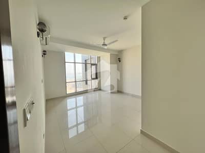 EMAAR OCEANFRONT 4 BED APARTMENT AVAILABLE ON RENT IN PEARL TOWERS. EMAAR OCEANFRONT 4 BED APARTMENT AVAILABLE ON RENT IN PEARL TOWERS.