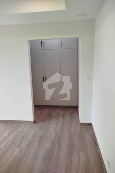 14 Marla 4 Bed Flat For Rent in Askari 10 Sector G | Family Building