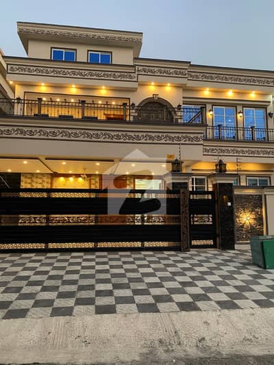1 KANAL LUXURY DESIGNER BRAND NEW HOUSE FOR SALE IN G-13/2