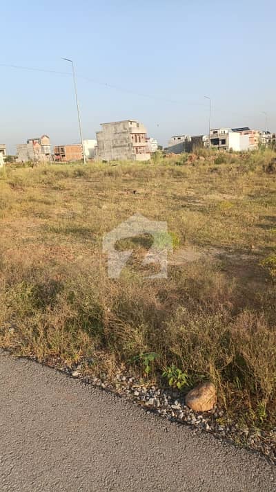 25x50 Plot available for Sale in G-15/3