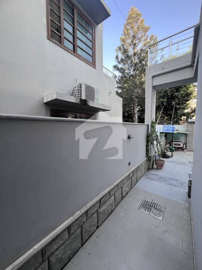 500 YARDS UPPER PORTION FOR RENT