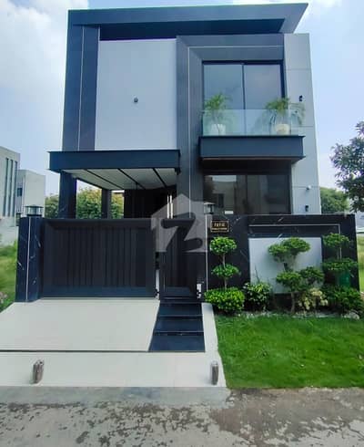 Luxury 5 Marla House For Sale In DHA Lahore