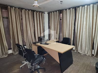 700 Sqft office with kitchen bathroom Good location esy Approach