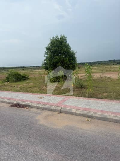 DHA Phase 5 Sector C Street No 2