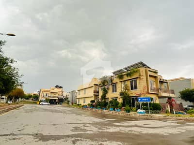 بحریہ انکلیو - سیکٹر این بحریہ انکلیو,بحریہ ٹاؤن,اسلام آباد میں 8 مرلہ رہائشی پلاٹ 1.45 کروڑ میں برائے فروخت۔