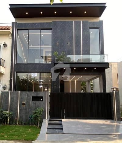 *5 Marla Ultra-Luxury Bungalow For Rent In DHA Phase 9 Town, Lahore* *5 Marla Ultra-Luxury Bungalow For Rent In DHA Phase 9 Town, Lahore*