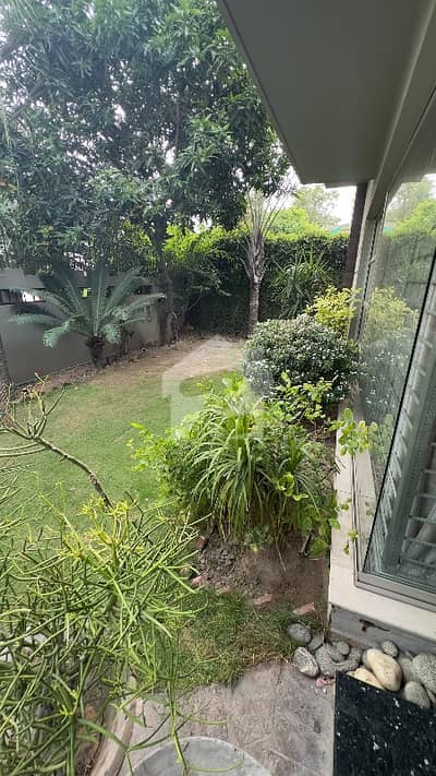 1 Kanal Well Maintained Bungalow In DHA Phase 3 Block X. Amazing Location