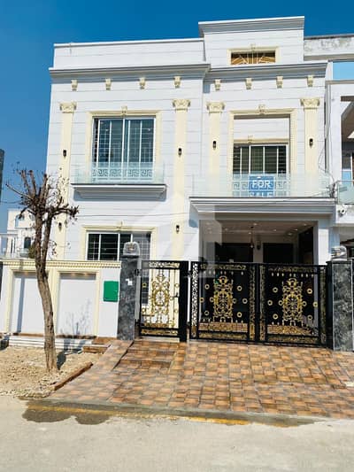 5 Marla Fully Furnished Beautiful House for Sale at Investor Rate Nishtar Block, Bahria Town Lahore