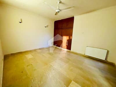 F-11 Karakoram Enclave Town House Duplex Four Bedrooms Apartment For Sale