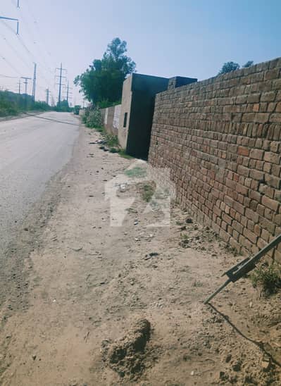 گجّومتہ لاہور میں 17 کنال صنعتی زمین 29.75 کروڑ میں برائے فروخت۔