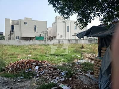 Top Location Plot At Highly Developed Area With All The Modern Facilities