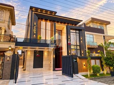 10 Marla Luxury House For Sale In Central Park A Block Lahore 10 Marla Luxury House For Sale In Central Park A Block Lahore