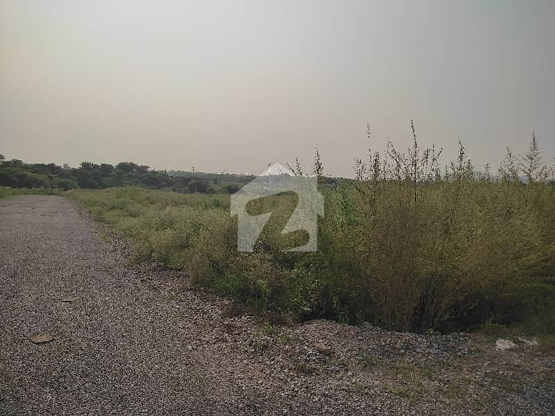 سی سوالہ اسلام آباد میں 1 کنال رہائشی پلاٹ 4.2 کروڑ میں برائے فروخت۔ سی سوالہ اسلام آباد میں 1 کنال رہائشی پلاٹ 4.2 کروڑ میں برائے فروخت۔