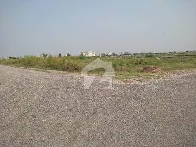 PLOT FOR SALE IN C15 CUTTING ERIA