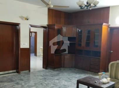 Prime Location 1 Kanal House In Stunning Model Town Extension Is Available For sale
