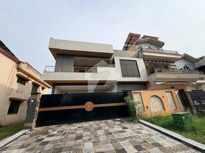A very beautiful, spacious and luxurious 10 Marla house is available at a prime location. This house fulfills all the needs of a complete family in every aspect. A very beautiful, spacious and luxurious 10 Marla house is available at a prime location. This house fulfills all the needs of a complete family in every aspect.