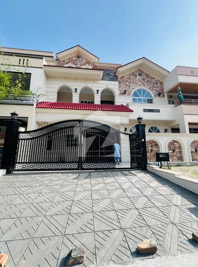 10 Marla Luxury House For Sale In G-13/3, Islamabad | Prime Location | Premium Living