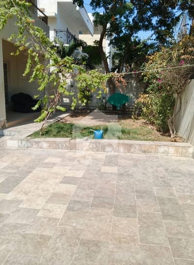 500 Yards Old House At Plot Price