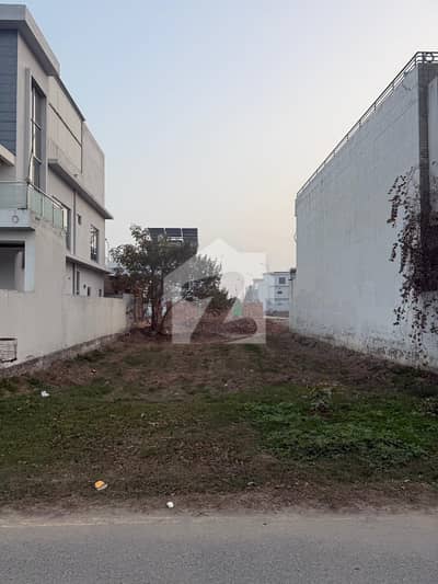 10 Marla Residential Plot For Sale In Park View City - Tulip Extension Block