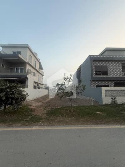 10 Marla Residential Plot In Park View City - Tulip Overseas Best Option
