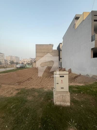 Prominently-Located 5 Marla Residential Plot Available In Park View City - Imperial Block