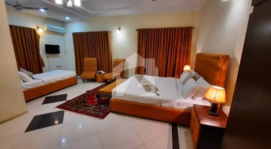 Luxury House For Rent In F-7, Islamabad - 11 Bedrooms With Attached Bathrooms - All Basic Facilities