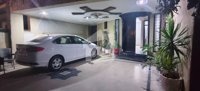 Prime Location 1 Kanal Spacious House Available In Bahria Town Phase 3 For sale