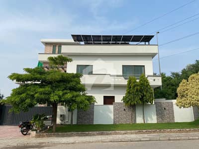 Ten Marla, 3 Side Corner, Owner Built House For Sale Ten Marla, 3 Side Corner, Owner Built House For Sale