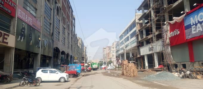کوہِ نور سٹی فیصل آباد میں 5 مرلہ Studio عمارت 10.0 کروڑ میں برائے فروخت۔