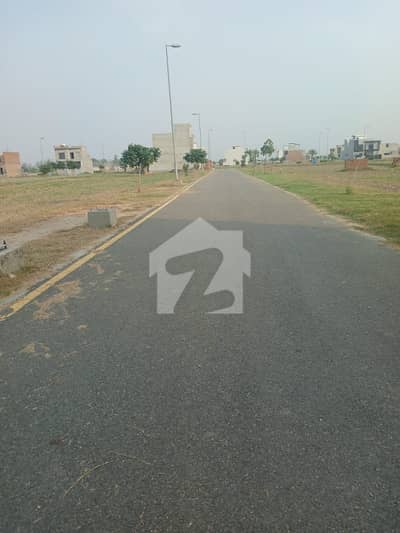 10 Marla Residential Plot Available