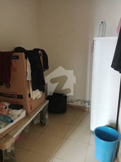 Johar Town Flat Available For Sale Johar Town Flat Available For Sale