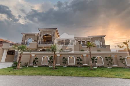 100% ORIGNAL TWO KANAL EYE CATCHING SUPERB LUXURY BUNGALOW WITH BASEMENT FOR SALE ON TOP LOCATION NEAR RAYA GOLF CLUB