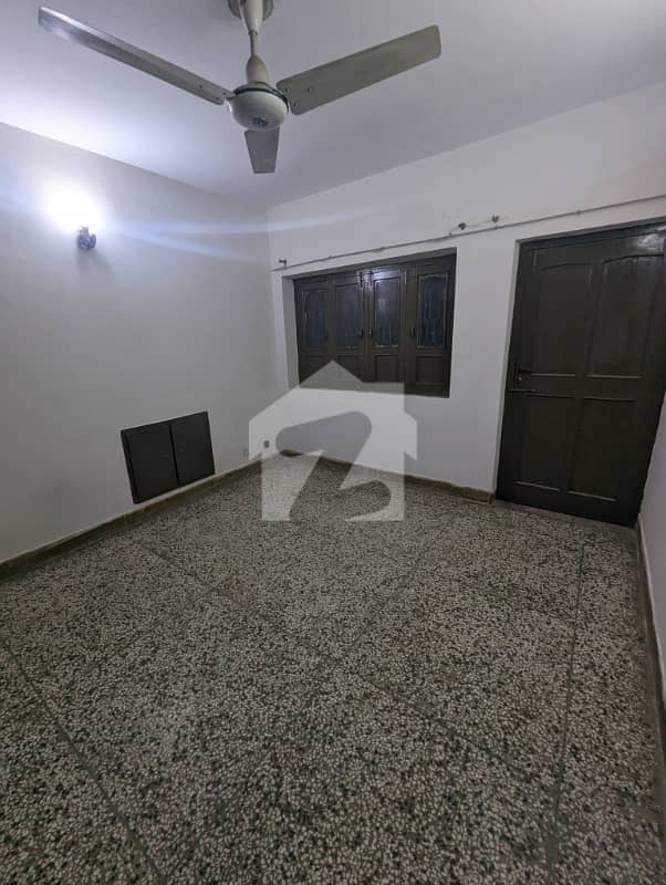 Small Portion For Rent At G-10 Small Portion For Rent At G-10