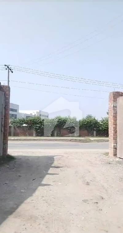 سُندرانڈسٹریل اسٹیٹ لاہور میں 17 کنال صنعتی زمین 25.5 کروڑ میں برائے فروخت۔