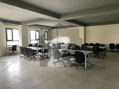 Ideal 5000 Square Feet Office For Rent At Susan Road Faisalabad
