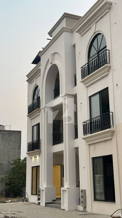 Ready To Buy A Flat 5 Marla In Lahore