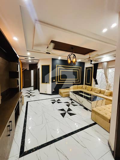 14 MARLA FULLY FURNISHED HOUSE FOR RENT