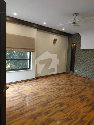 ڈی ایچ اے فیز 5 ڈی ایچ اے ڈیفینس,لاہور میں 1 کنال Studio مکان 9.9 کروڑ میں برائے فروخت۔