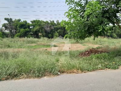 18 Marla Plot For Sale