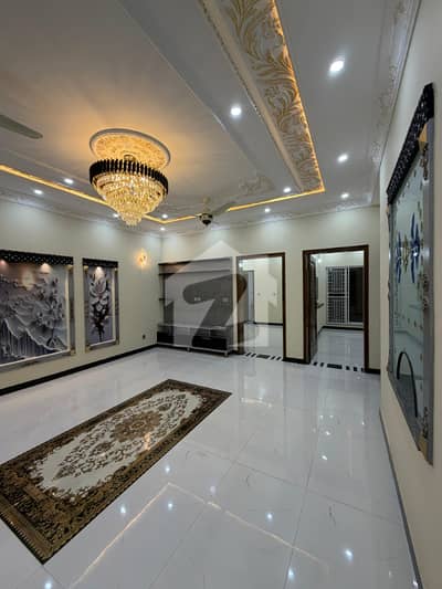 8 MARLA BRAND NEW SPANISH HOUSE AVAILABLE FOR SALE