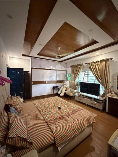 Kinal Semi Commercial Renovated Main Boulevard Wahdat Road House For Sale Kinal Semi Commercial Renovated Main Boulevard Wahdat Road House For Sale