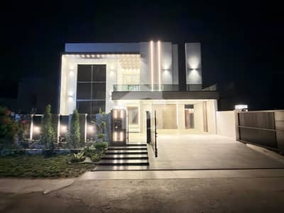 Premium house  Ready to move in  One the best option  6 beds  Modern lobby  Double Highted stairs lobby  Drawing double highted  +dinning  Kitchen with dirty kitchen  Terris  Servant room + store