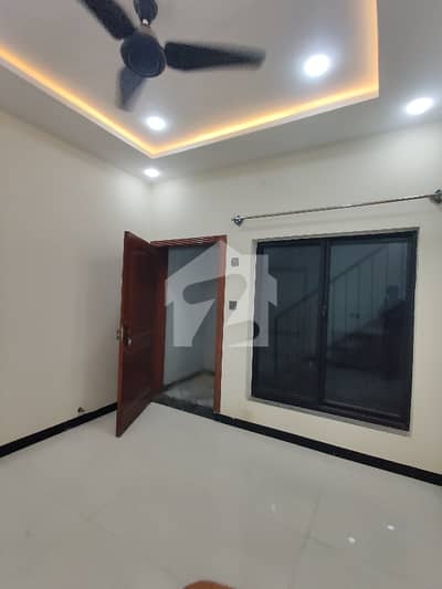 Fmc 5 Mrla Basment For Rent  Brand New Seprate Enteres Seprate Gate