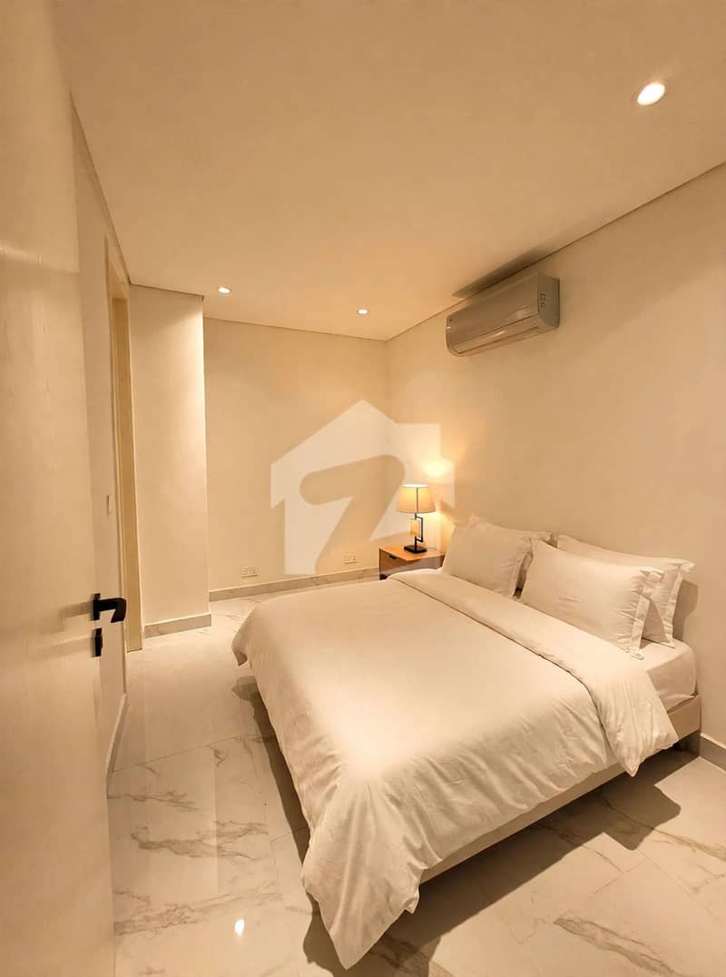 2Beds Elegant Luxurious Apartment Maid Room 2Beds Elegant Luxurious Apartment Maid Room