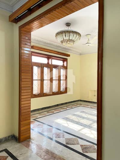 Spacious Upper Portion for Rent in a Prime Location A beautiful and spacious upper portion is available for rent in a peaceful, well established, and highly convenient location. The property offers easy access to all essential facilities.