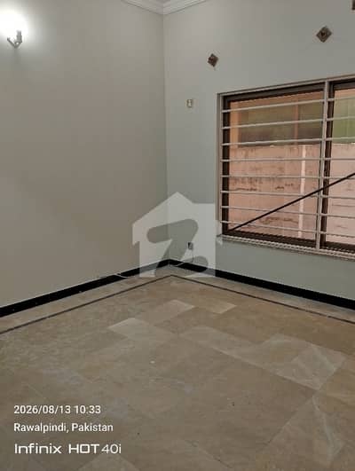 Upper Portion For Rent With Servent Room And Water Boring Upper Portion For Rent With Servent Room And Water Boring