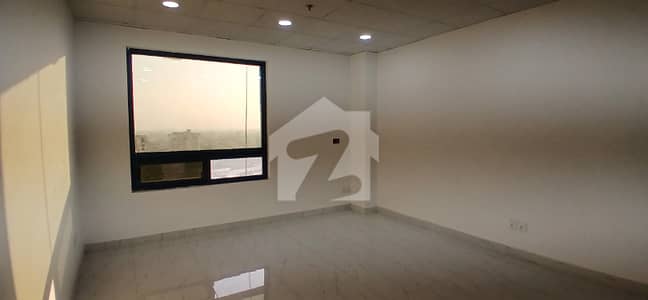 Exceptional Spaces Available Office 900 Square Feet For Rent In Main Boulevard Gulberg!