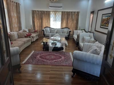 گلبرگ گرینز ۔ بلاک سی گلبرگ گرینز,گلبرگ,اسلام آباد میں 6 کمروں کا 5 کنال فارم ہاؤس 24.0 کروڑ میں برائے فروخت۔