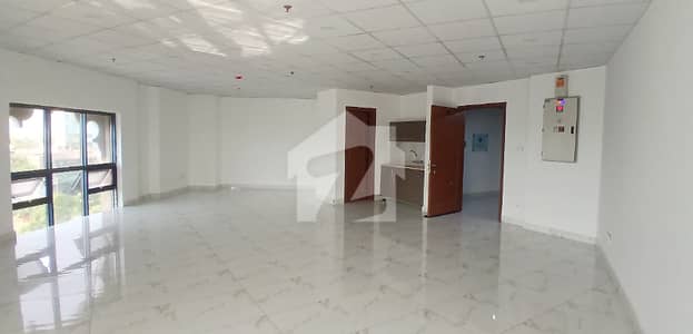 Exceptional Spaces Available Office 830 Square Feet For Rent In Main Boulevard Gulberg!